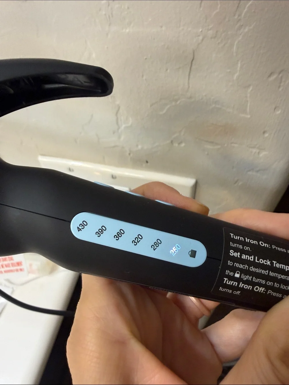 New bio ionic Long Barrel Curling Iron size 1.25”